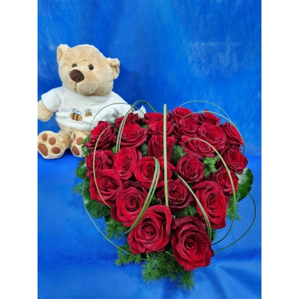 Cuore di rose con orso